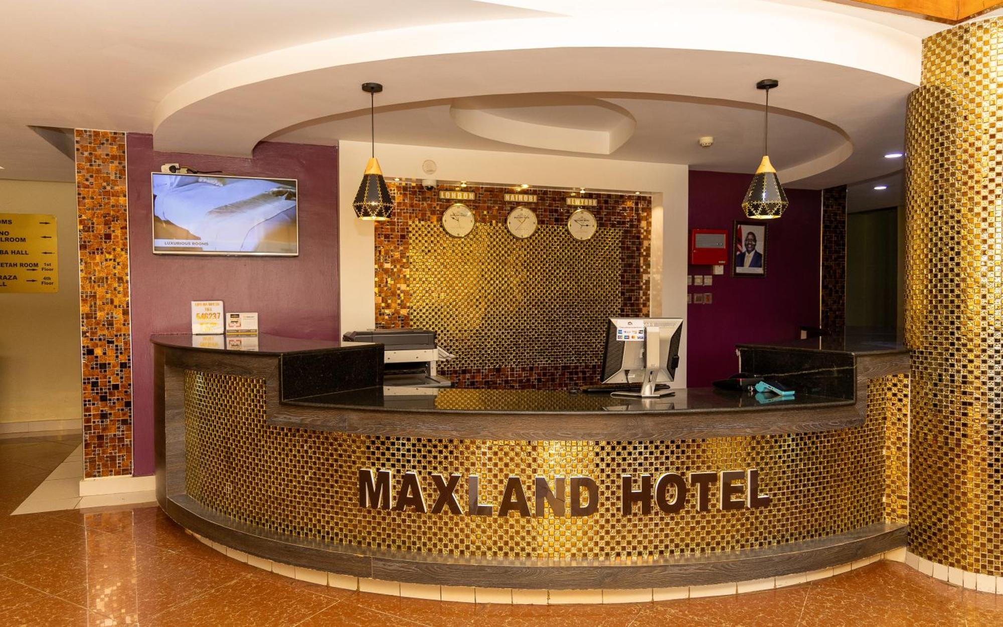 Maxland Hotel Kalimoni Buitenkant foto